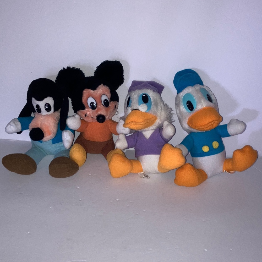 1984 Hardees Disney Mickey’s Christmas Carol Character‎ Plush Set of 4 - 8”